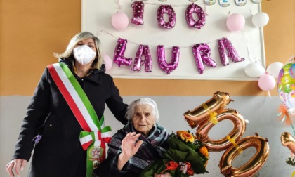 CISTERNA: NONNA LAURA SPEGNE 100 CANDELINE