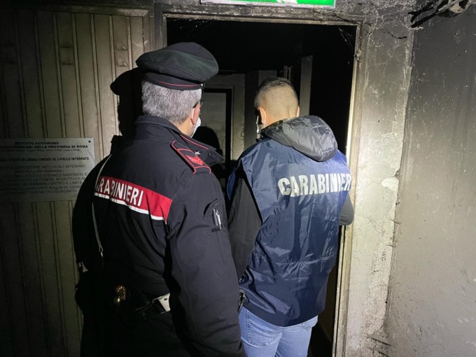 ROMA: OCCUPA CASA A TOR BELLA MONACA, DENUNCIATO