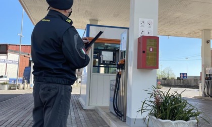 LATINA: CARO BENZINA, CONTROLLI E SANZIONI