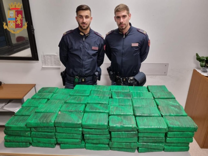 NEPI: SEQUESTRATI 160 CHILI DI COCAINA