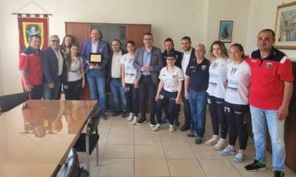 CALCIO A 5 FEMMINILE: VIS FONDI PREMIATA PER LA PROMOZIONE IN A1