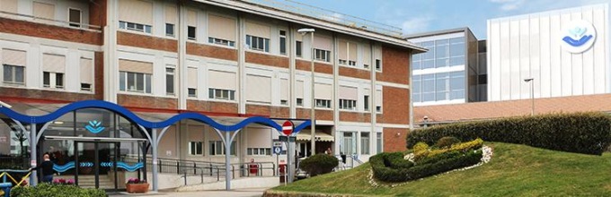 BRACCIANO: FINISCONO CON L’AUTO IN UNA SCARPATA, DUE GIOVANI IN CODICE ROSSO