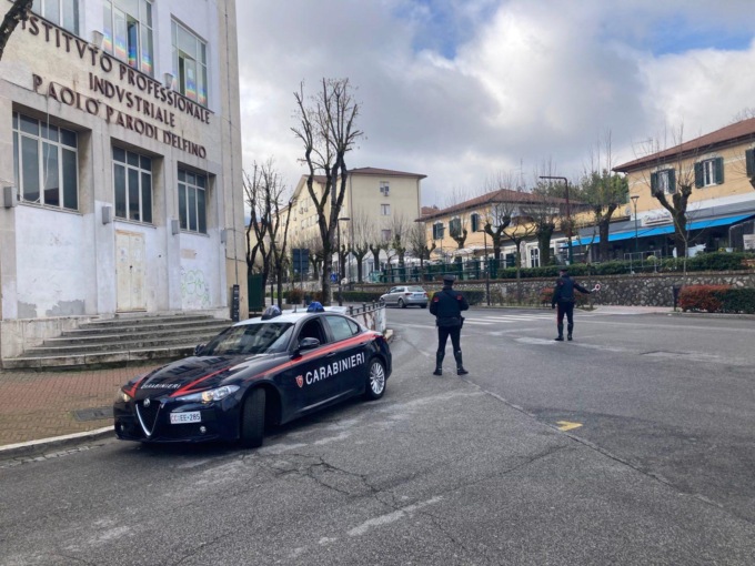 COLLEFERRO: MOVIDA, CONTROLLI DEI CARABINIERI