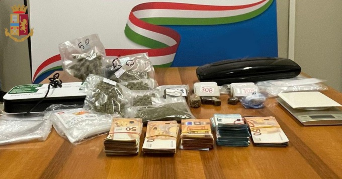 ROMA: SPACCIO DI DROGA, OTTO ARRESTI