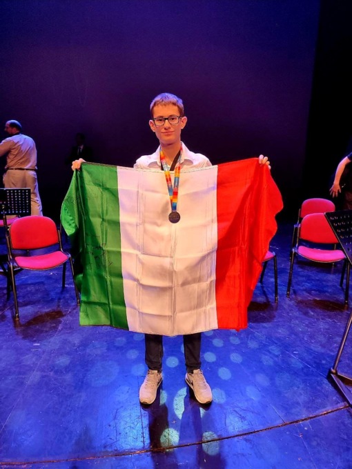 TERRACINA: OLIMPIADI FISICA, IMPRESA DI LUCA MILANESE