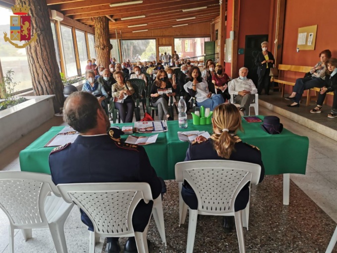 ROMA: TRUFFE AGLI ANZIANI, PROSEGUONO GLI INCONTRI