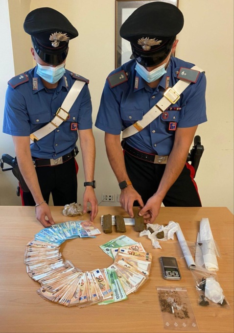 ROMA: SPACCIO DI DROGA, 7 ARRESTI