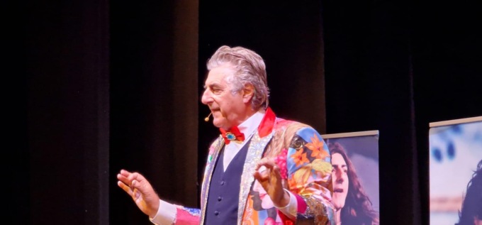 LATINA: SUCCESSO PER MARTUFELLO AL TEATRO MODERNO