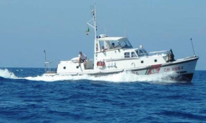 ROMA: TRAGEDIE IN MARE, UNA VITTIMA E UN DISPERSO