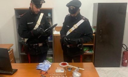 CORI: COPPIA CON 40 DOSI DI COCAINA, ARRESTATA