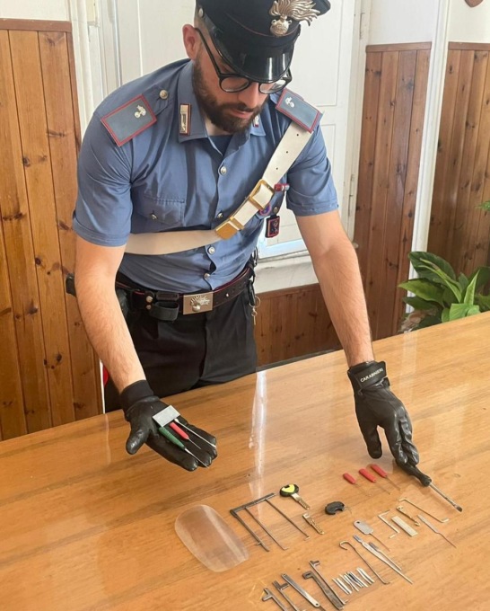 ROMA: FURTI, TRE ARRESTI