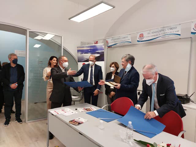 GAETA: FARE RETE CONTRO IL TUMORE AL SENO, IL CONVEGNO