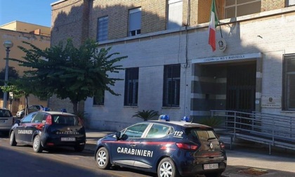 TERRACINA/SABAUDIA: LA COSTRINGE LA PROSTITUIRSI PER RIVEDERE IL FIGLIO