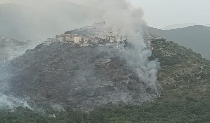 MAENZA: INCENDIO, GLI ACCERTAMENTI