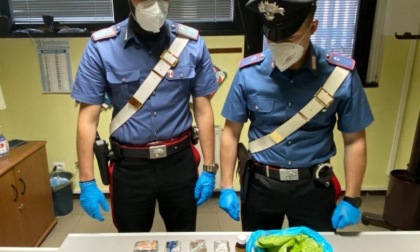 ROMA: EROINA TRA L’INSALATA, ARRESTATA