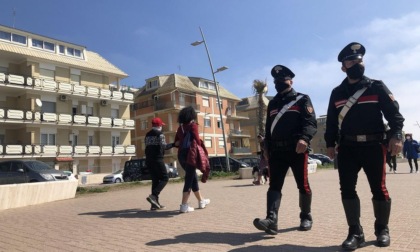 OSTIA: CONTROLLI SUL LITORALE, SANZIONATI DUE STABILIMENTI BALNEARI
