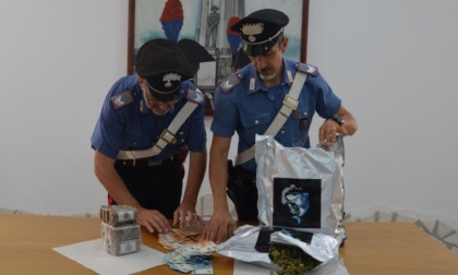 POMEZIA: AVEVA 3 CHILI DI DROGA, ARRESTATO UN GIOVANE
