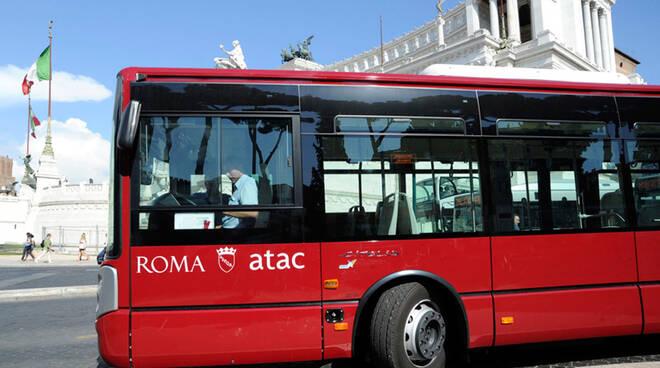 ROMA: AGGRESSIONE SULL’AUTOBUS, TRE ARRESTATI