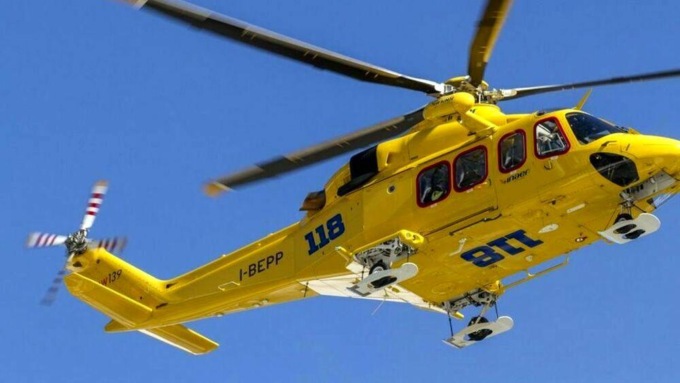Donna investita da un’auto, è grave