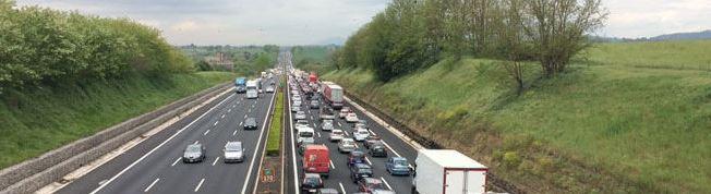 CALCIO: SCONTRI TRA TIFOSI DI ROMA E NAPOLI IN AUTOSTRADA, UN FERITO