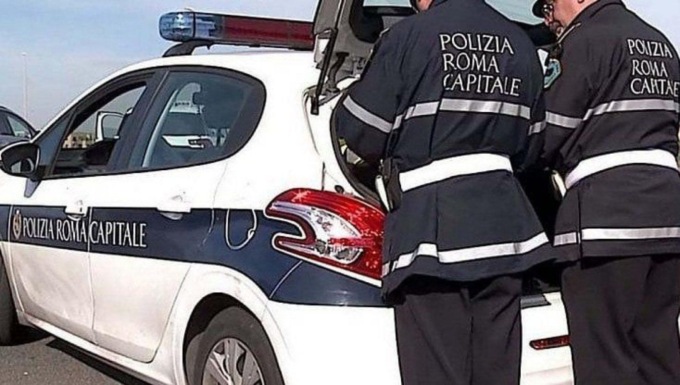 ROMA: SCONTRO AUTO – MOTO, MORTO UN CENTAURO