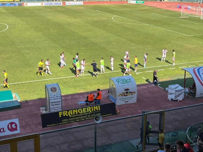 ECCELLENZA: FINALE PLAY OFF, PRIMO ROUND AL LIVORNO (2-1)
