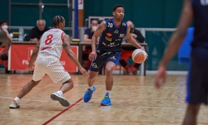 BASKET: LEGA DUE, DOPPIO COLPO PER LA BENACQUISTA LATINA
