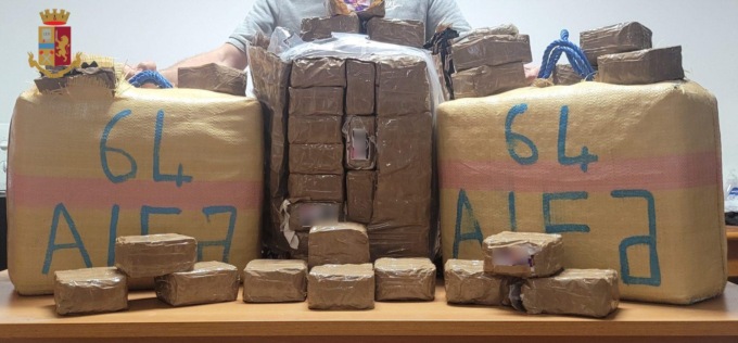 ROMA: MAXI SEQUESTRO DI DROGA