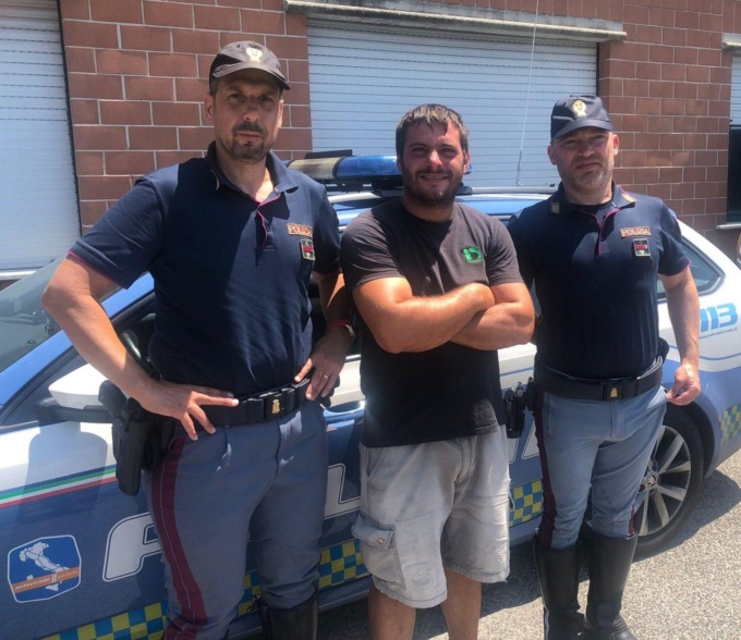 CASSINO: NASCE IN AUTOSTRADA AIUTATA DALLA POLIZIA