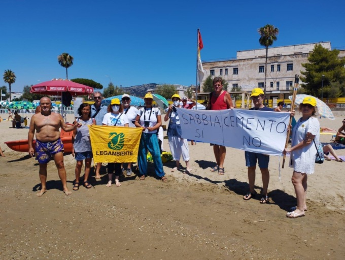 TERRACINA: “LA PRESA DELLA BATTIGIA”, MANIFESTAZIONE SULL’ARENILE