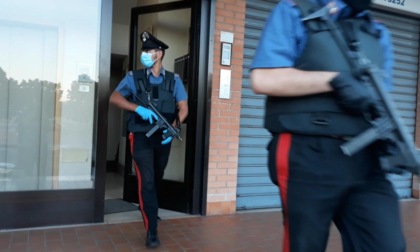 ROMA: CONTROLLI ANTI DROGA, OTTO ARRESTI