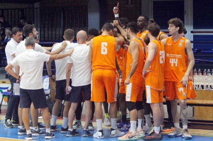 BASKET LEGA DUE: AMICHEVOLE DI LUSSO PER LA BENACQUISTA LATINA