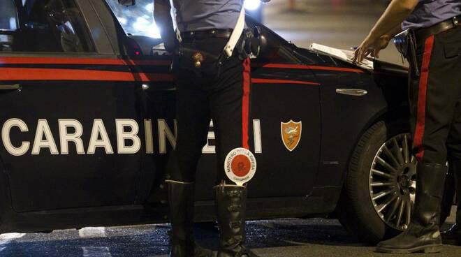 ROMA: AUTO ARIETE IN UN’AREA DI SERVIZIO