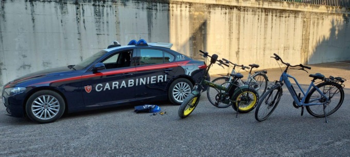 TERRACINA: ARRESTATO LADRO DI BICICLETTE ELETTRICHE