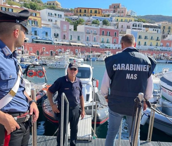 PONZA/VENTOTENE: SANZIONATI BAR E RISTORANTI