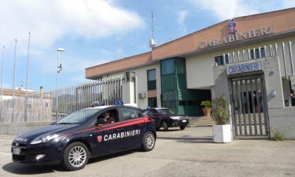 TERRACINA: INSEGUE E SPERONA L’AUTO DELLA EX, ARRESTATO