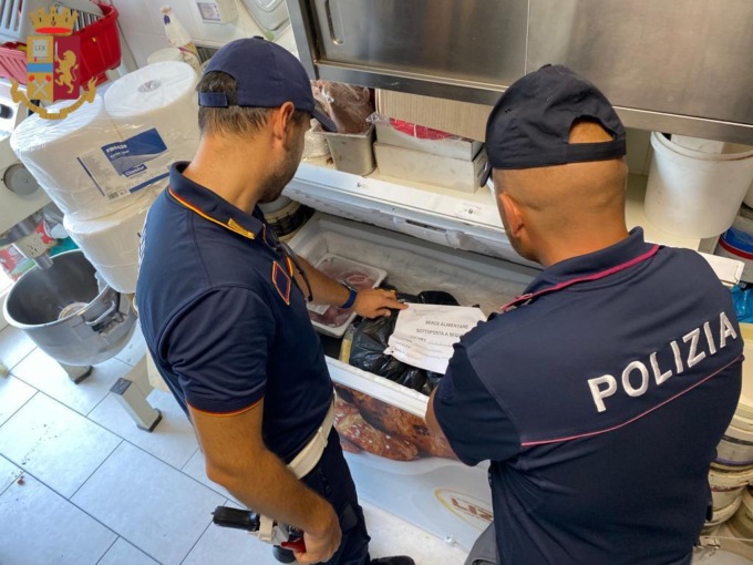 ROMA: VIOLAZIONI E PRODOTTI NON TRACCIABILI, CHIUSO UN LOCALE