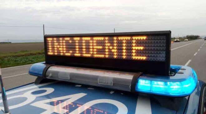 ROMA: INCIDENTE TRA SEI MEZZI SUL GRA