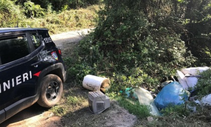 MONTEROTONDO: RICETTAZIONE DI MOTOCICLI RUBATI, DROGA E DISCARICA ABUSIVA