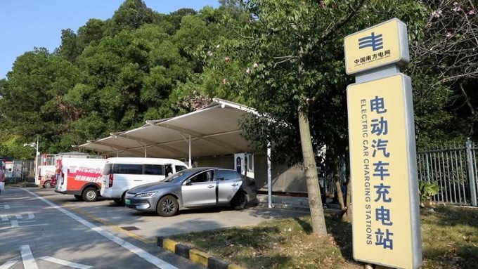 CINA: BOOM COLONNINE DI RICARICA NEV ACCELERA LO SVILUPPO VERDE