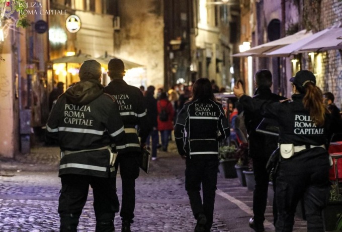 ROMA: CONTROLLI DELLA POLIZIA LOCALE, DENUNCE E SIGILLI