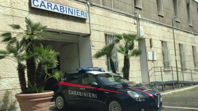 ROMA: RAGAZZINO RAPINATO, 5 ARRESTI