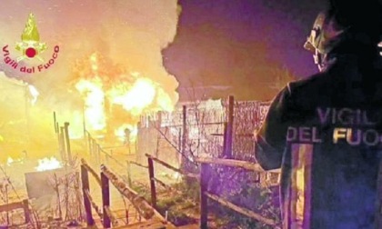SABAUDIA: INCENDIARONO UNO STABILIMENTO, 4 ARRESTI