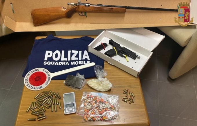 FROSINONE: OPERAZIONE “PUZZLE”, ARMI E DROGA SEQUESTRATE