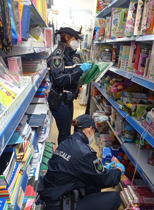 ROMA: GIOCATTOLI PER HALLOWEEN CONTRAFFATTI, IL SEQUESTRO