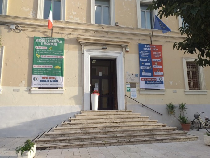 TERRACINA: BULLISMO, CONVEGNO ALL’ISTITUTO PROFESSIONALE “FILOSI”.