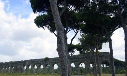 ROMA: FESTA NON AUTORIZZATA AL PARCO DEGLI ACQUEDOTTI, INTERVENGONO LE FORZE DELL’ORDINE