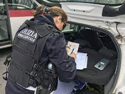 ROMA: CONTROLLI NEI LOCALI, CENTO MULTE