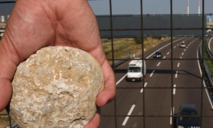 CORENO AUSONIO: SASSI DAL CAVALCAVIA, LA DENUNCIA DEL SINDACO