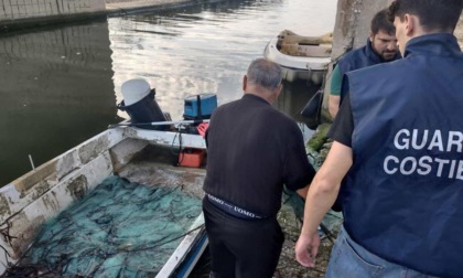 LATINA: SEQUESTRATE RETI DA PESCA ILLEGALI